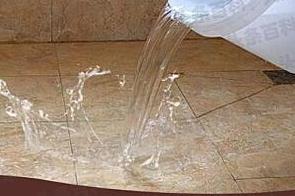 城阳漏水维修 免砸砖防水材料该如何施工